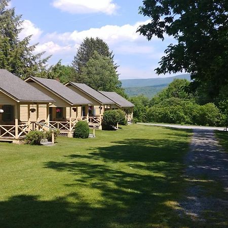 Serenity Motel Shaftsbury Buitenkant foto