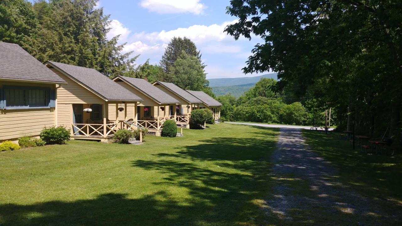 Serenity Motel Shaftsbury Buitenkant foto