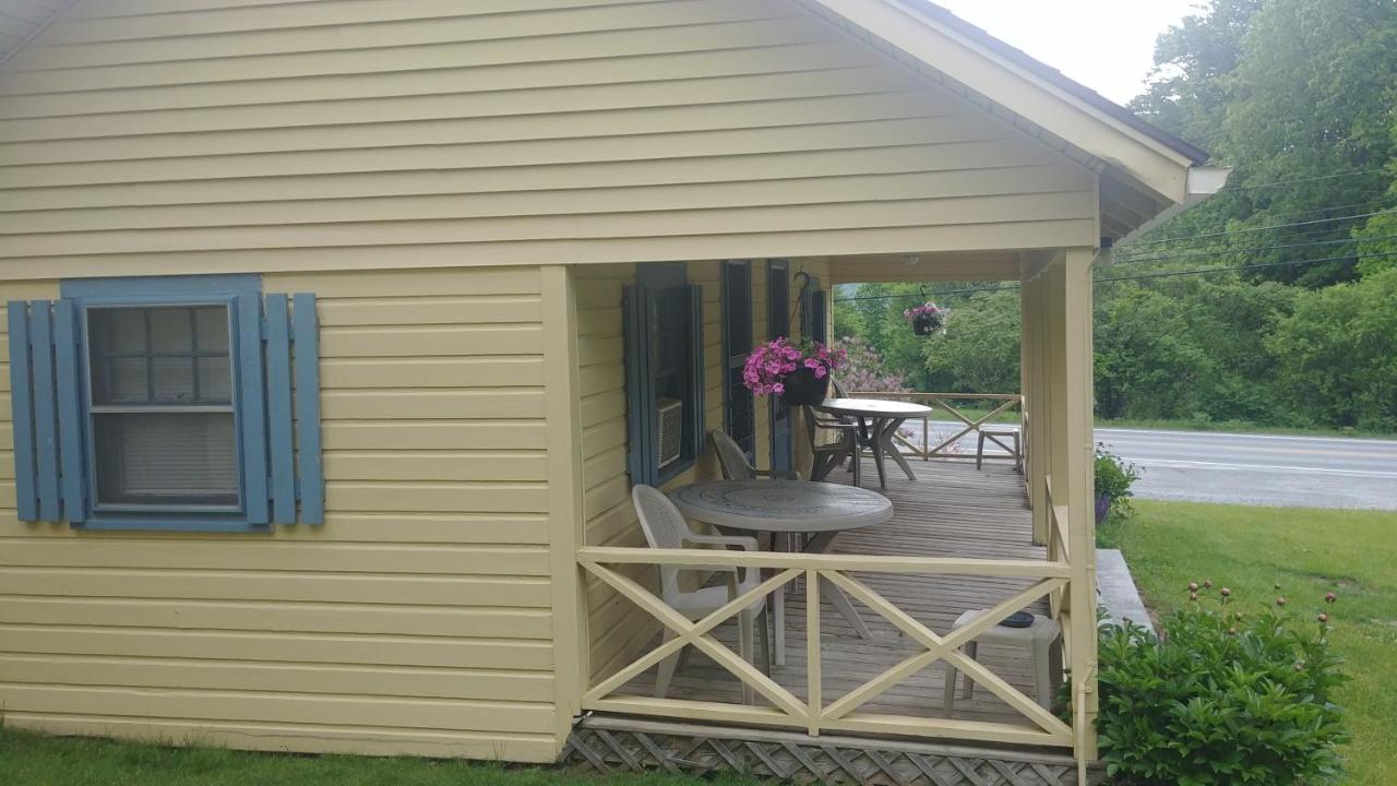 Serenity Motel Shaftsbury Buitenkant foto
