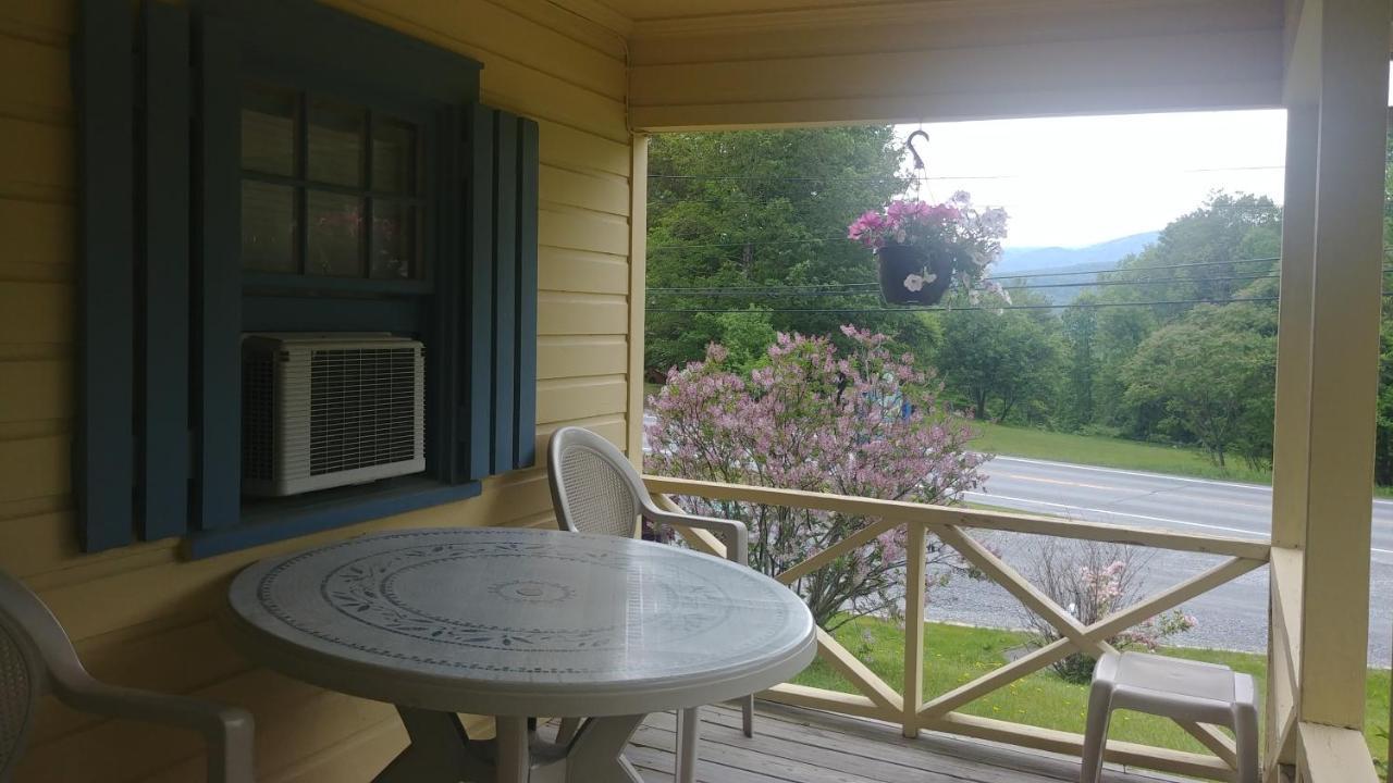 Serenity Motel Shaftsbury Buitenkant foto