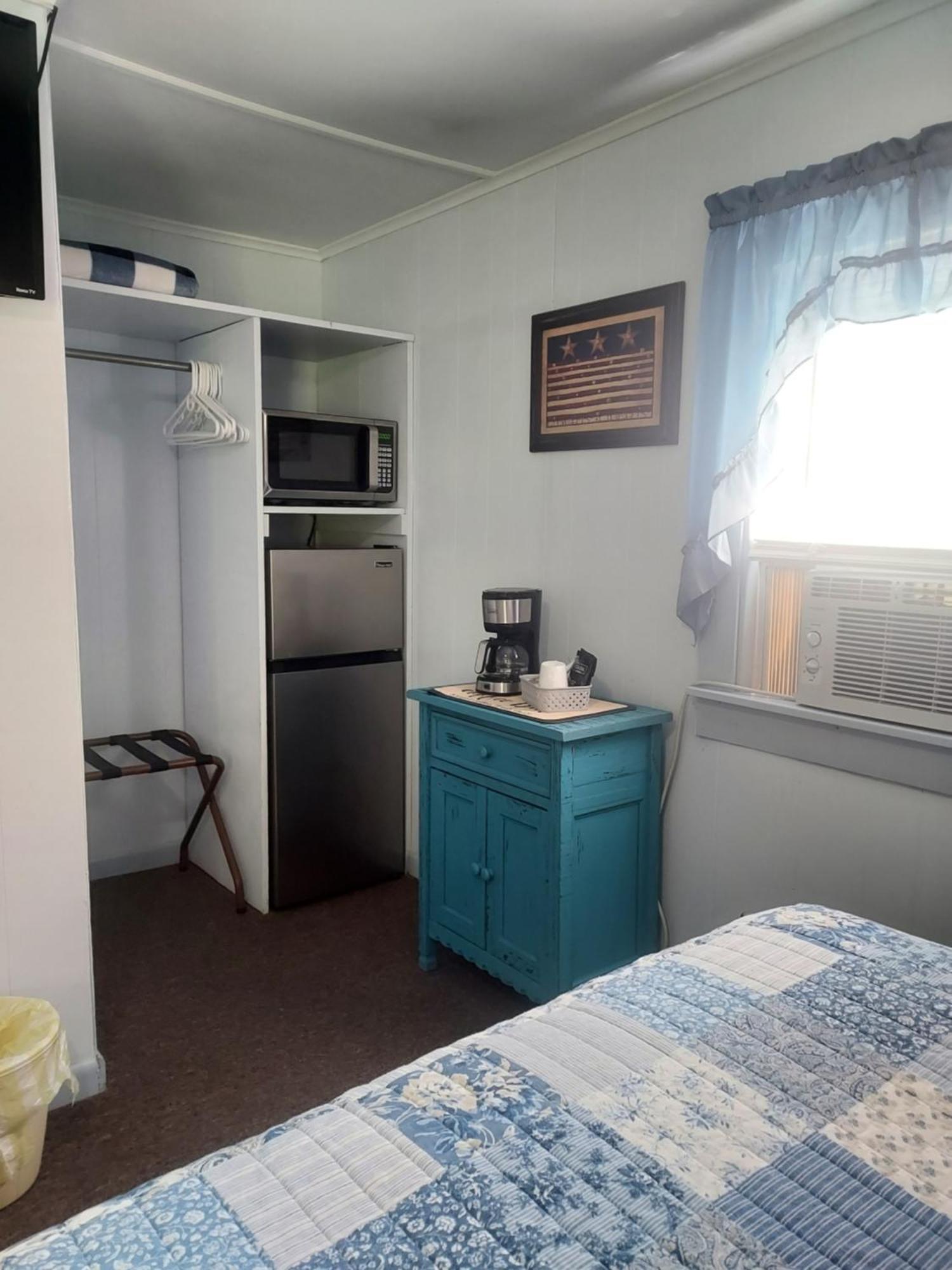 Serenity Motel Shaftsbury Buitenkant foto