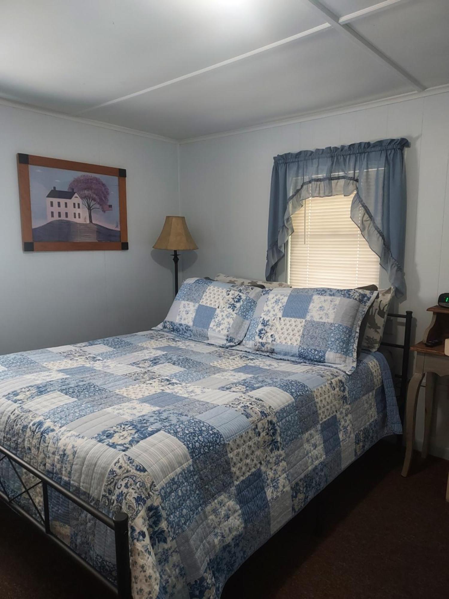 Serenity Motel Shaftsbury Buitenkant foto